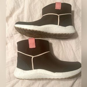 Dr. Scholl’s Slip On Winter Bootie